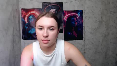 Snapshot of _julianaini_ chatting on November 3, 2025, 7:20 am Jolia online show from November 3, 2025, 7:20 am