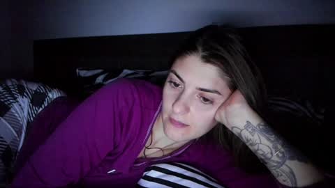 _just_a_simple_girl online show from December 12, 2024, 5:04 pm