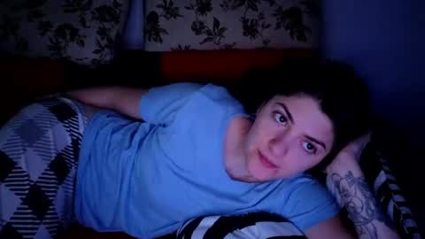 _just_a_simple_girl online show from June 10, 2026, 3:07 am