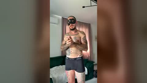 Snapshot of _justanormalguy_x chatting on July 3, 2026, 8:32 am _justanormalguy_x online show from July 3, 2026, 8:32 am
