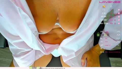 _justcallme_ online show from June 8, 2026, 12:49 pm