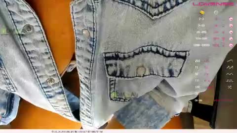 _justcallme_ online show from June 19, 2026, 11:47 am