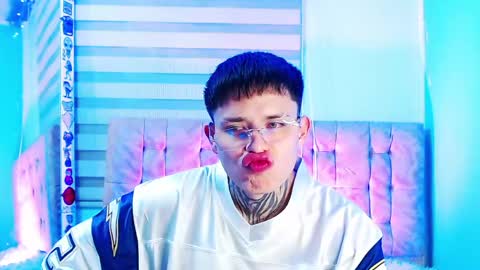 Snapshot of _justinmoon2 chatting on May 9, 2026, 8:08 am mod online show from May 9, 2026, 8:08 am