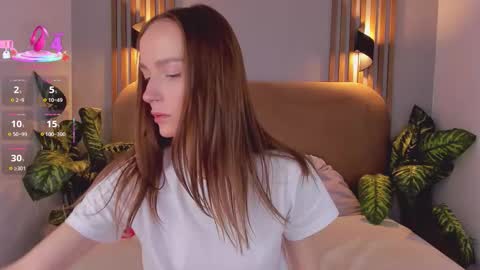 Kira online show from November 17, 2025, 7:03 am