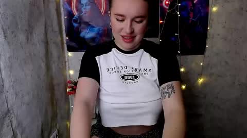Snapshot of _kassiarayne_ chatting on May 5, 2026, 6:21 am Kassie online show from May 5, 2026, 6:21 am
