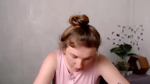 Snapshot of _kassiarayne_ chatting on May 20, 2026, 12:22 pm Kassie online show from May 20, 2026, 12:22 pm