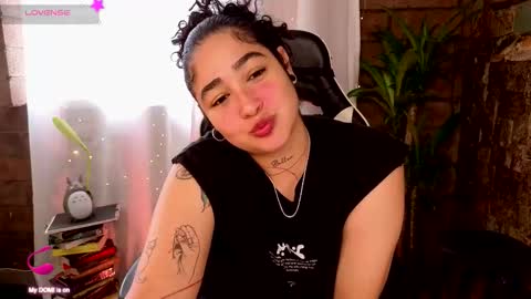 Snapshot of _kat_1 chatting on September 19, 2025, 7:14 pm online show from September 19, 2025, 7:14 pm