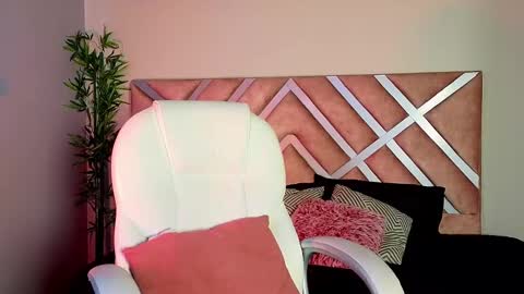 Snapshot of _kelly_hous36 chatting on February 11, 2025, 12:27 pm kelly online show from February 11, 2025, 12:27 pm