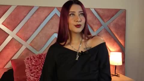 kelly online show from November 28, 2025, 1:14 pm