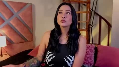 kelly online show from June 10, 2026, 12:26 pm