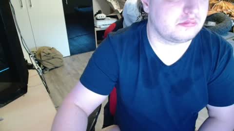 _kitsu_ online show from June 14, 2026, 6:04 am
