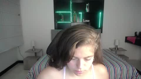 _kitten_1 online show from January 4, 2025, 3:17 pm