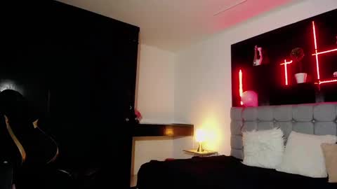 _kitten_1 online show from February 20, 2025, 5:33 am