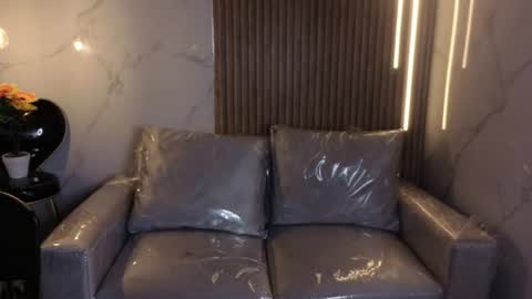 _kitten_1 online show from June 13, 2026, 10:02 am