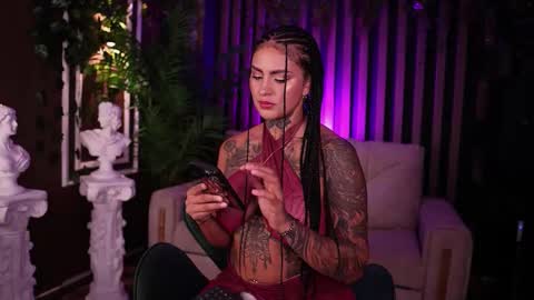   online show from September 12, 2025, 2:33 am