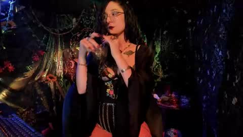 Snapshot of _lady_luna_ chatting on November 13, 2025, 12:09 am Lady Luna online show from November 13, 2025, 12:09 am