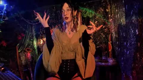 Snapshot of _lady_luna_ chatting on November 27, 2025, 12:24 am Lady Luna online show from November 27, 2025, 12:24 am