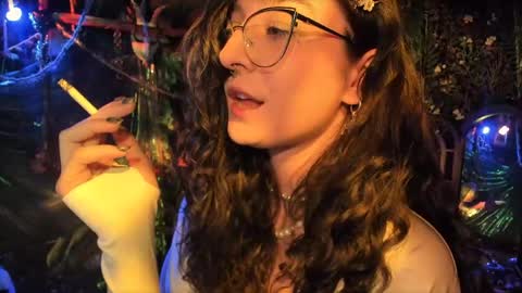 Lady Luna online show from March 19, 2026, 9:41 pm