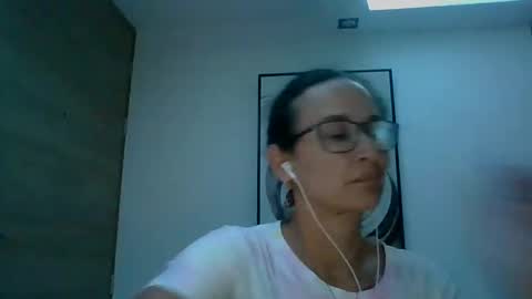 Snapshot of _laflaka2024 chatting on September 16, 2025, 6:14 am SANDRA online show from September 16, 2025, 6:14 am