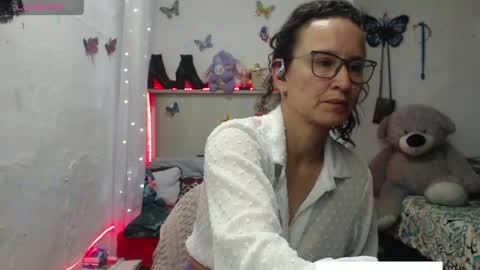 SANDRA online show from May 5, 2026, 4:31 am