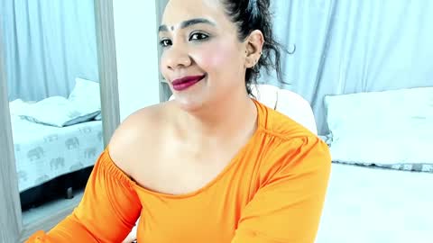 Snapshot of _lakshmi_hotx chatting on December 3, 2024, 3:33 pm NAILHA SAJANI online show from December 3, 2024, 3:33 pm