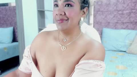 Snapshot of _lakshmi_hotx chatting on February 11, 2025, 1:09 pm NAILHA SAJANI online show from February 11, 2025, 1:09 pm