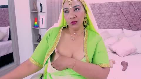 Snapshot of _lakshmi_hotx chatting on February 18, 2025, 3:10 pm NAILHA SAJANI online show from February 18, 2025, 3:10 pm