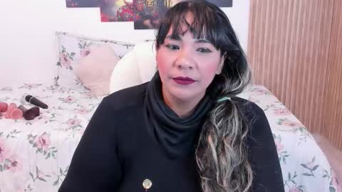 NAILHA SAJANI  online show from October 22, 2025, 7:13 pm
