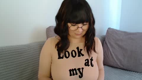 _lalilu_ online show from September 22, 2025, 12:07 pm