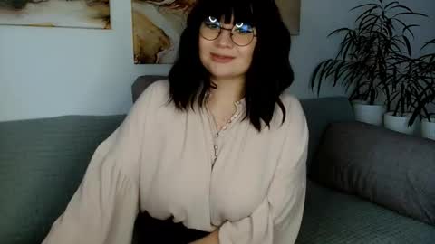 _lalilu_ online show from February 3, 2026, 1:49 pm