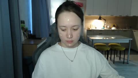 Snapshot of _lalune_ chatting on March 2, 2026, 1:18 pm _lalune_ online show from March 2, 2026, 1:18 pm