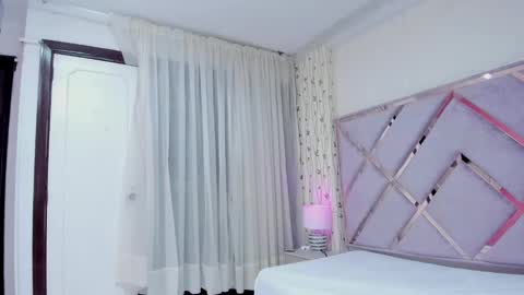 Snapshot of _lanna_jhonson_ chatting on December 19, 2024, 1:07 am Lanna  online show from December 19, 2024, 1:07 am