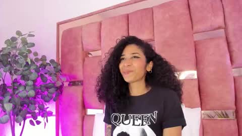 Lanna  online show from February 27, 2026, 3:12 pm