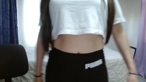 paulina  online show from December 18, 2024, 7:41 pm