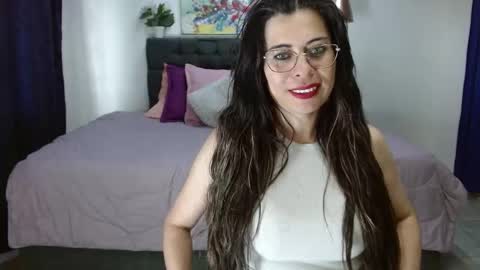paulina  online show from January 6, 2025, 4:55 pm
