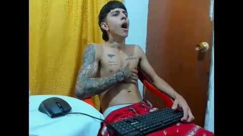 _latinhot_420 online show from May 7, 2026, 12:21 pm