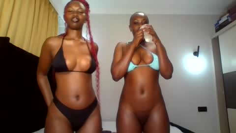 Snapshot of _latoyah chatting on July 2, 2026, 3:23 am _latoyah online show from July 2, 2026, 3:23 am