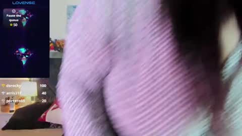 Lauralove online show from December 26, 2024, 11:03 pm