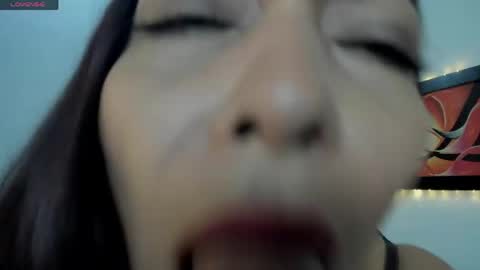 Lauralove online show from May 8, 2026, 9:53 pm