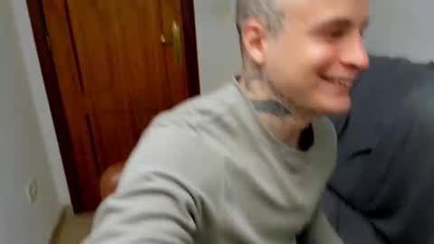 Layne online show from March 21, 2026, 2:20 pm