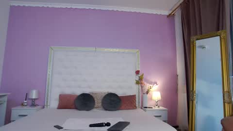 Snapshot of _lenapaul_ chatting on March 6, 2026, 5:15 am Lena Paul online show from March 6, 2026, 5:15 am