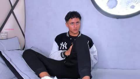 Snapshot of _leohot_ chatting on September 18, 2025, 3:41 am _leohot_ online show from September 18, 2025, 3:41 am