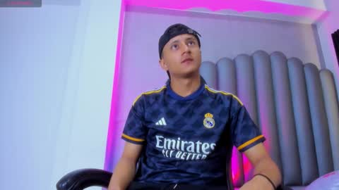 _leohot_ online show from February 8, 2026, 2:59 am