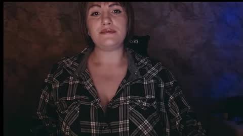 Snapshot of _letty_ chatting on October 28, 2025, 10:23 pm Letty online show from October 28, 2025, 10:23 pm