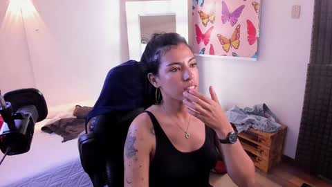 Lili  online show from December 16, 2024, 12:26 am