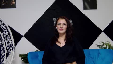 Lisa online show from February 8, 2026, 4:05 am