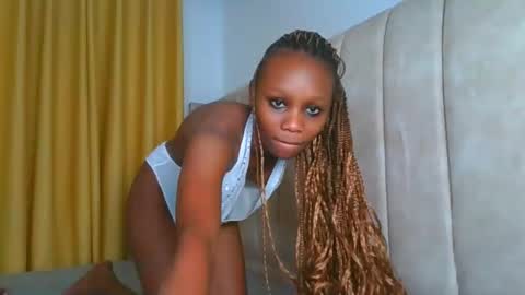 Littlevenus online show from September 20, 2025, 2:56 am