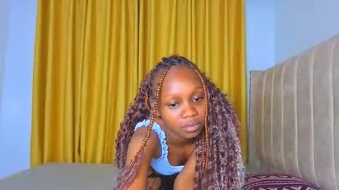 Littlevenus online show from January 14, 2026, 2:17 am