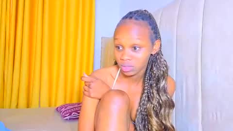 Snapshot of _littlevenus chatting on March 4, 2026, 2:45 pm Littlevenus online show from March 4, 2026, 2:45 pm