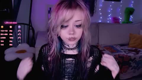 Lolly online show from December 14, 2025, 10:20 am